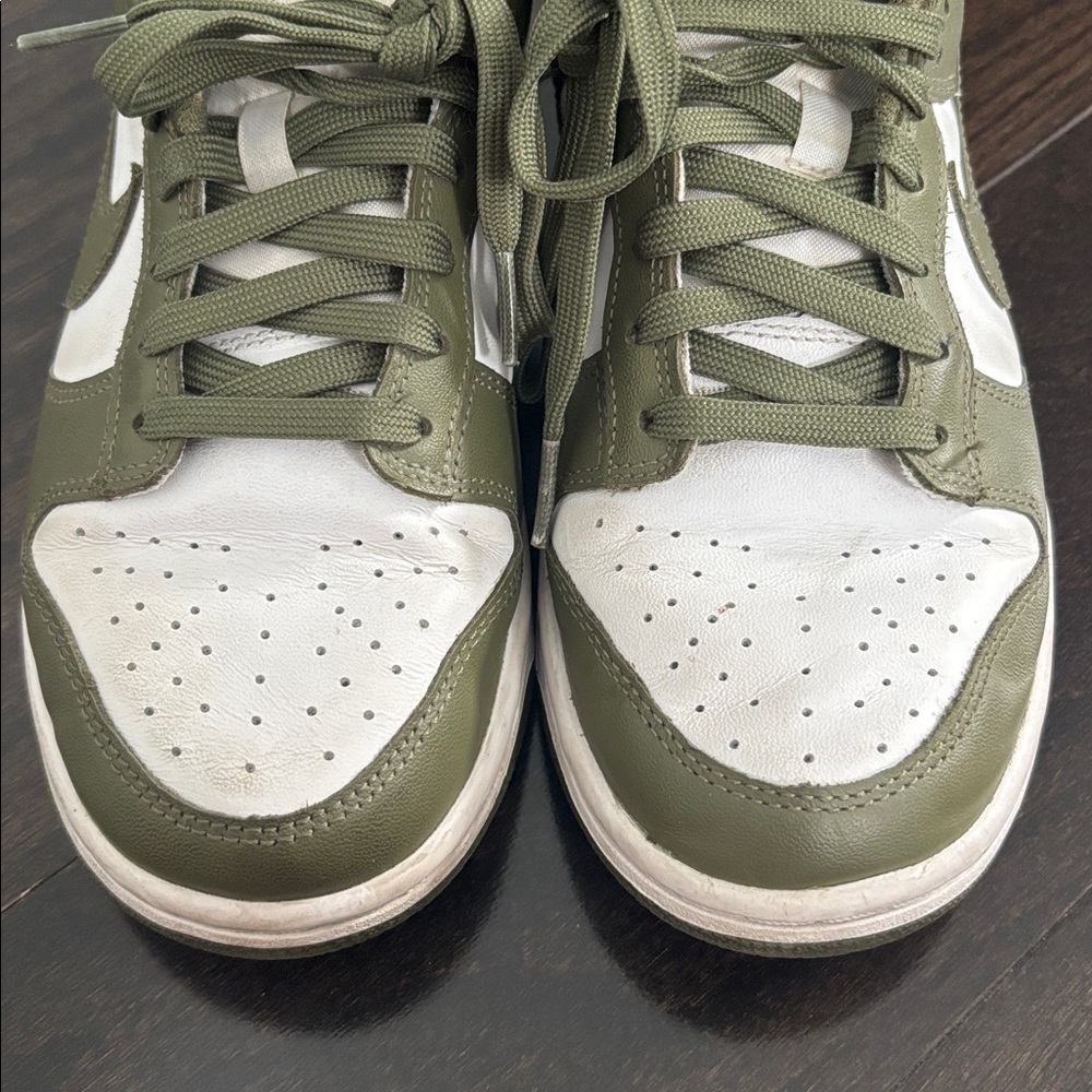Nike Dunks - Picture 5 of 12